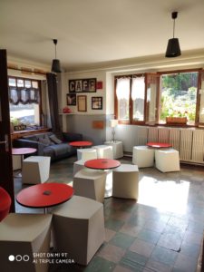 Salle - le vieux café - location de tourisme à Bernex